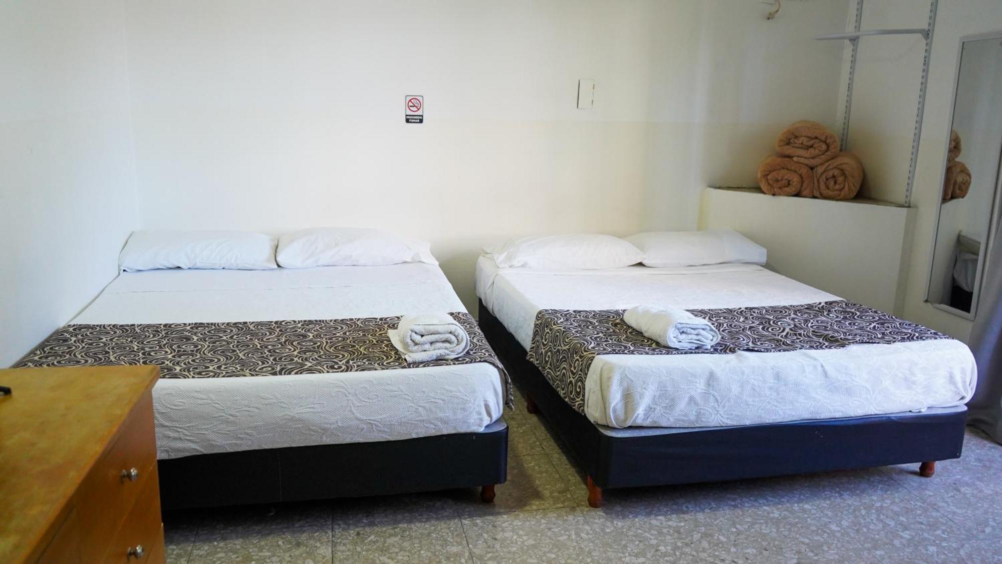 Hostal Con Terraza Y Parrilla En Palermo Буенос-Айрес Екстер'єр фото